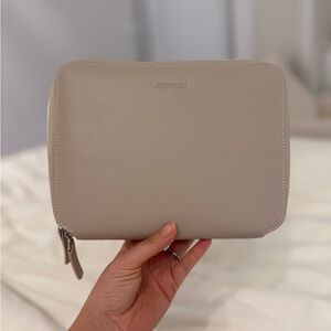 Monos White Storage Organizer